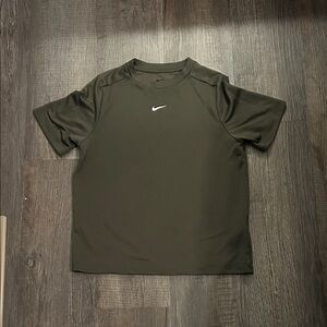 Nike Men's Dark Green Short Sleeve Tee